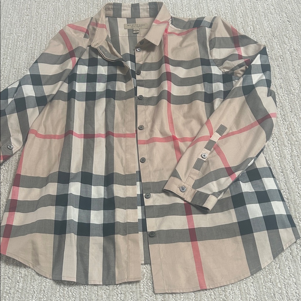 Women’s authentic Burberry blouse XL
